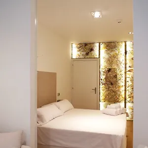 Affittacamere Cosmopolitan Boutique Rambla, Barcellona